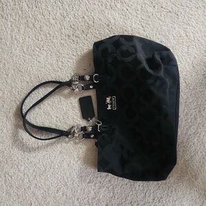 Coach handbag signature C with pulm interior